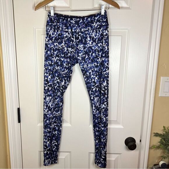 Beyond Yoga Splatter Blue Leggings Size Medium Full Length Mid Rise - Picture 1 of 7